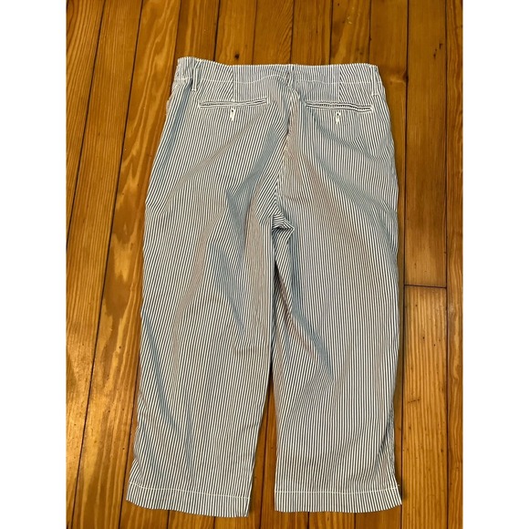 Kim Rogers Capri Pants Sz 8 Gray White Striped Coastal - Picture 4 of 6